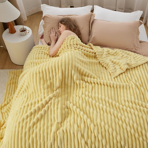 Cozy Stripe Pattern Flannel Fleece Blanket